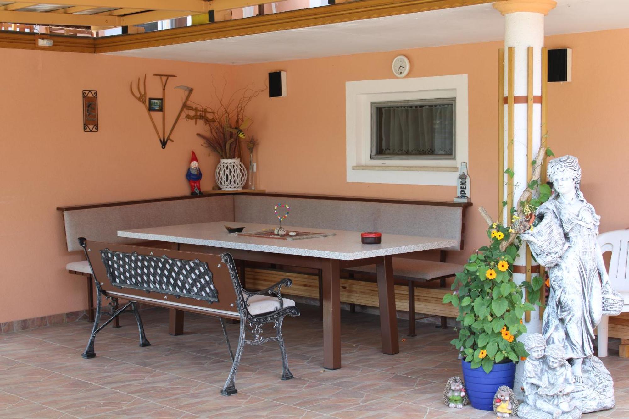Ferienwohnung Und Gaestezimmer Gaspar Halbenrain Εξωτερικό φωτογραφία
